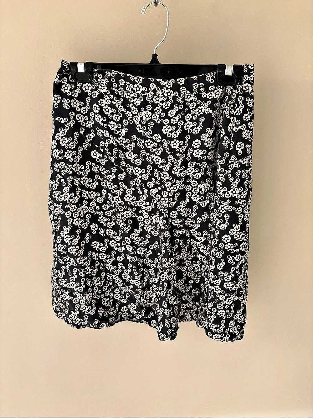 Floral Midi Skirt in Black & White Like New